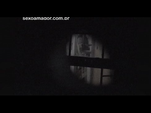 ❤️ Ξανθιά κοπέλα βιντεοσκοπήθηκε κρυφά από ηδονοβλεψία της γειτονιάς κρυμμένο πίσω από κούφια τούβλα ❤️❌ Ανώμαλο πορνό ️❤